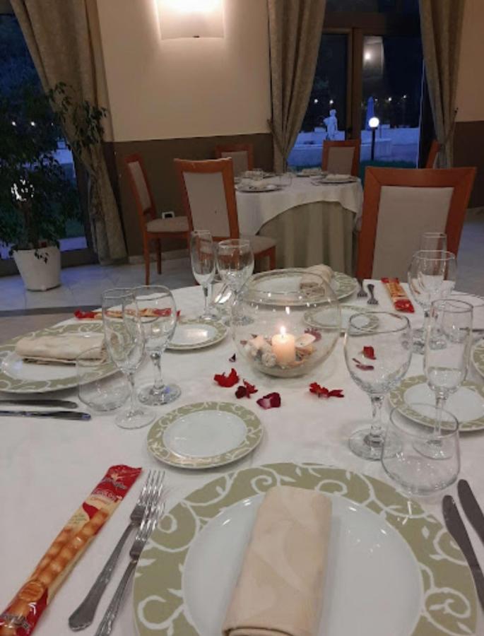 אקואפסה Hotel Parco Delle Rose מראה חיצוני תמונה